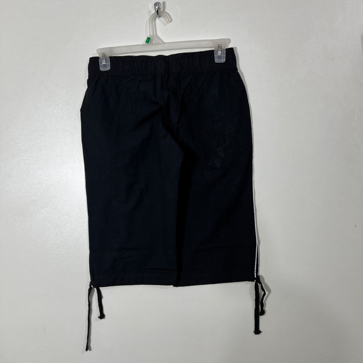 NIKE THREE QUARTER SHORT
