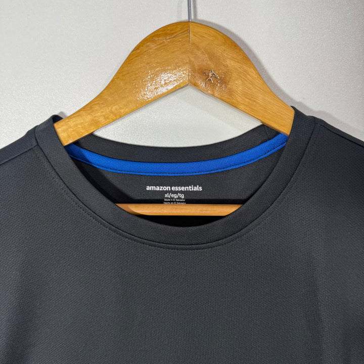 AMAZON ESSENTIALS SPORT SLEEVES LESS