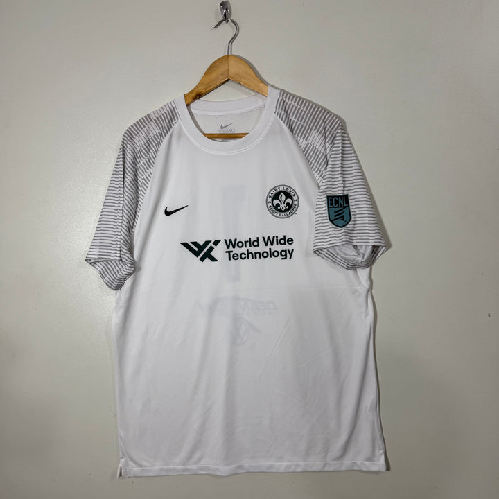 NIKE DRI FIT SPORT TSHIRT
