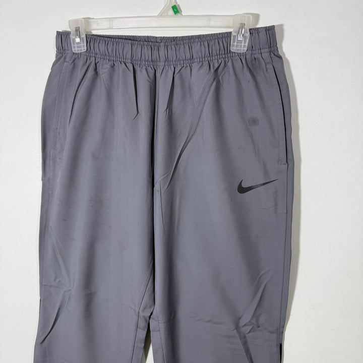 NIKE DRI FIT STRAIGHT FIT PARACHUTE SPORT TROUSER