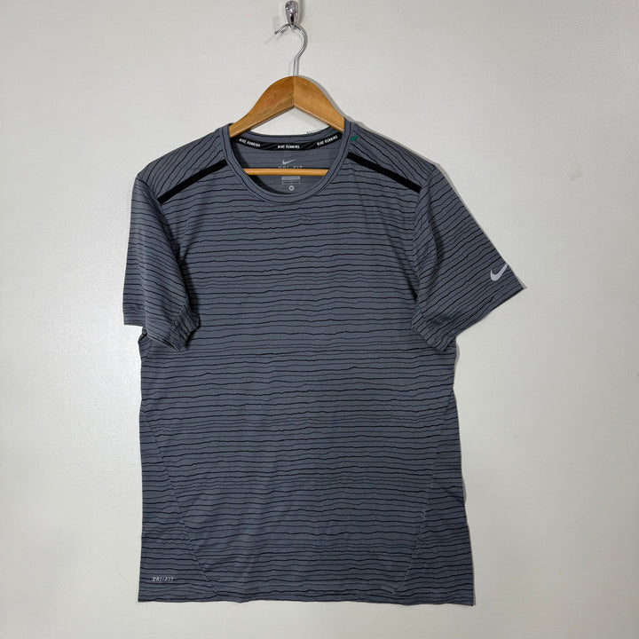 NIKE RUNNING SPORT TSHIRT