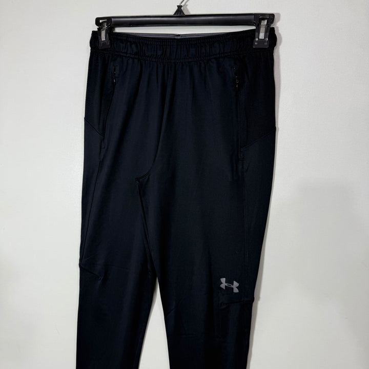 UNDER ARMOUR SPORT TROUSER BLACK COLOUR WITH SIDE ZIP POCKETS