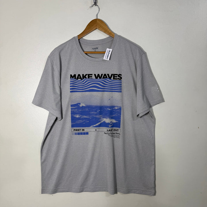 OLD NAVY ACTIVE  SPORT TSHIRT BRAND NEW