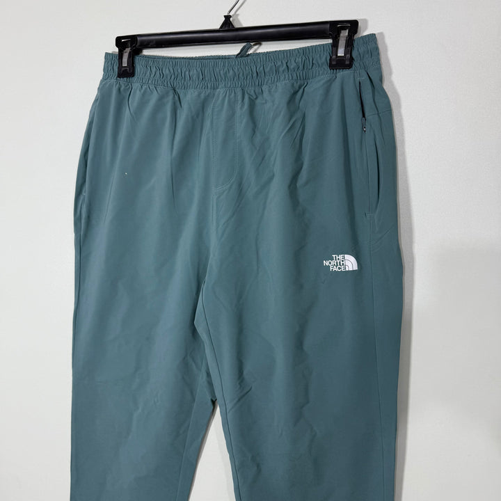 THE NORTH FACE HYBRID PARACHUTE SPORT TROUSER GREEN COLOUR WITH SIDE BACK ZIP POCKETS