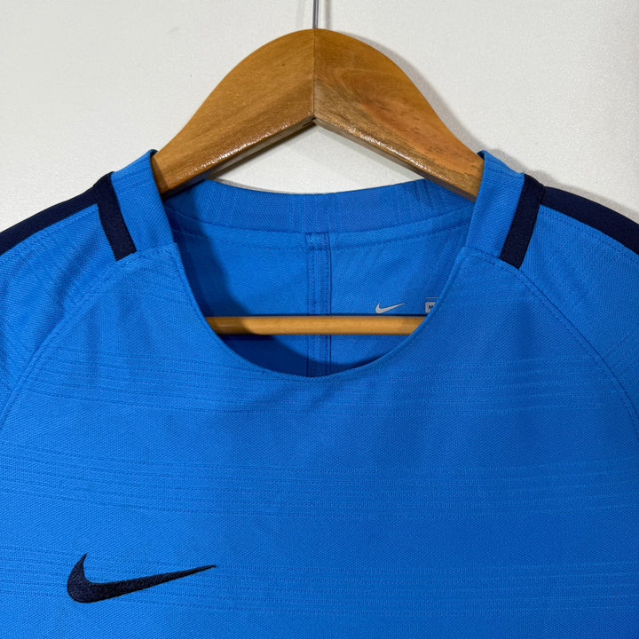NIKE DRI FIT SPORT TSHIRT
