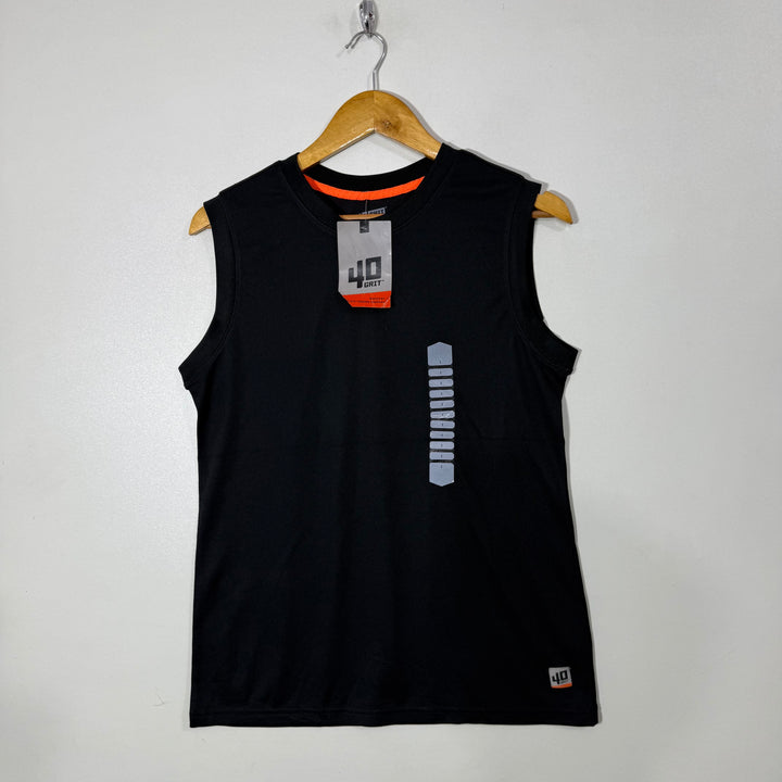 40 GRIT WOMEN SPORT SLEEVES LESS BRAND NEW BLACK COLOUR