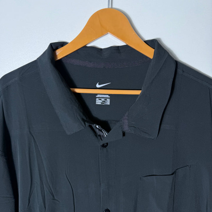 NIKE DRI FIT PERFORMANCE HALF SLEEVES SHIRT BRAND NEW WITH STRETCH