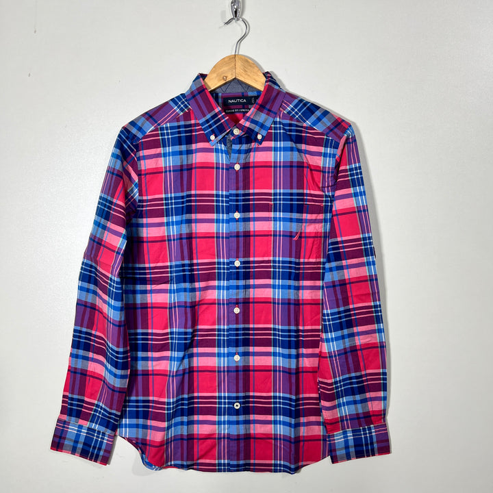 NAUTICA CLASSIC FIT BUTTON DOWN CASUAL SHIRT WITH STRETCH