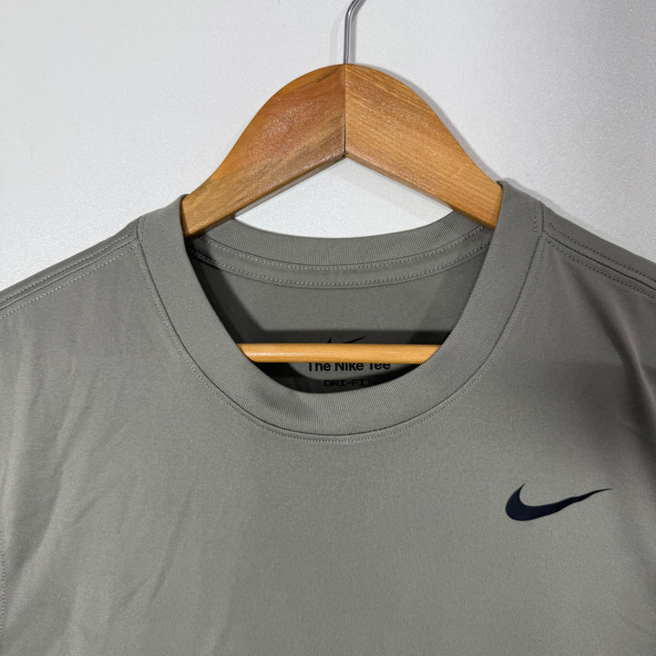 NIKE DRI FIT SPORT SLEEVES LESS