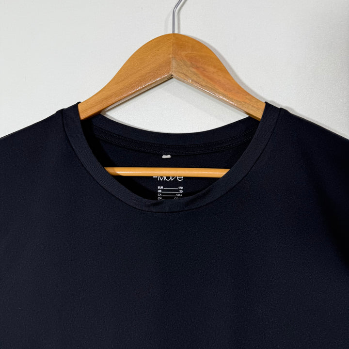 H&M MOVE SPORT SLEEVES LESS BLACK COLOUR
