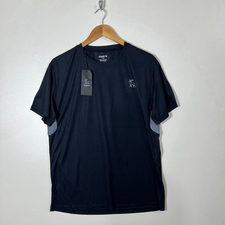 MAXERIA SPORT TSHIRT BRAND NEW