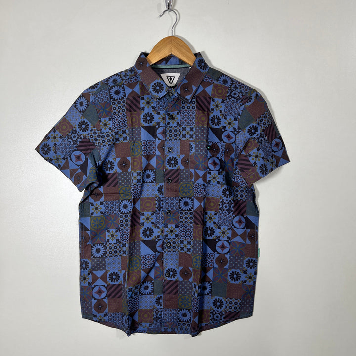 VISALA HALF SLEEVES SHIRT