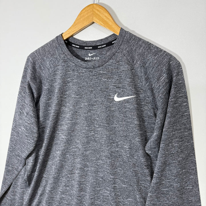 NIKE SWIMWEAR LONG SLEEVES SPORT TSHIRT