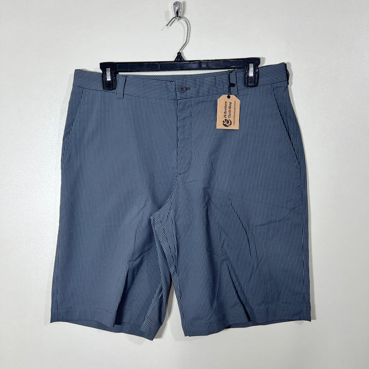 NIKE GOLF SHORT