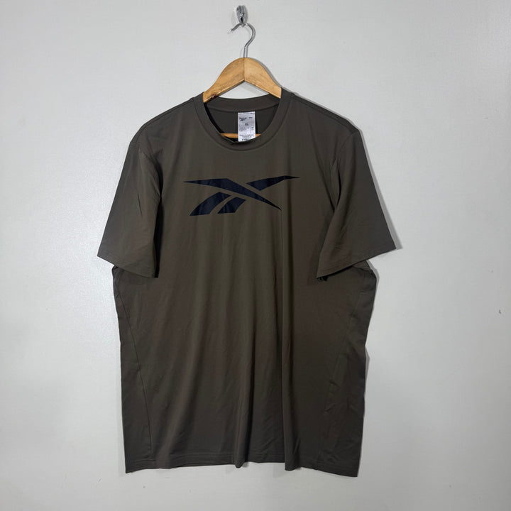 REEBOK SPORT TSHIRT BRAND NEW