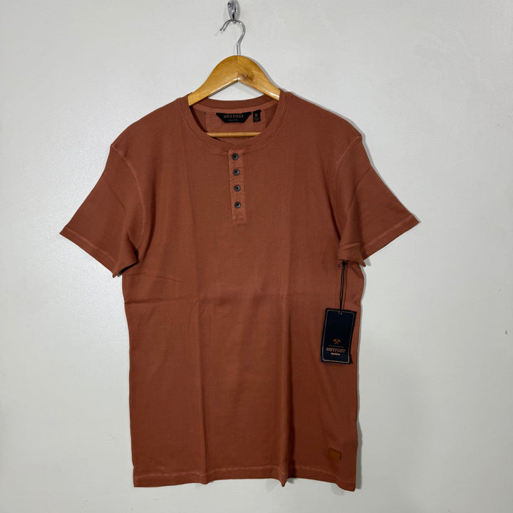 OUTPOST MAKERS BEN COLLAR COTTON TSHIRT BRAND NEW