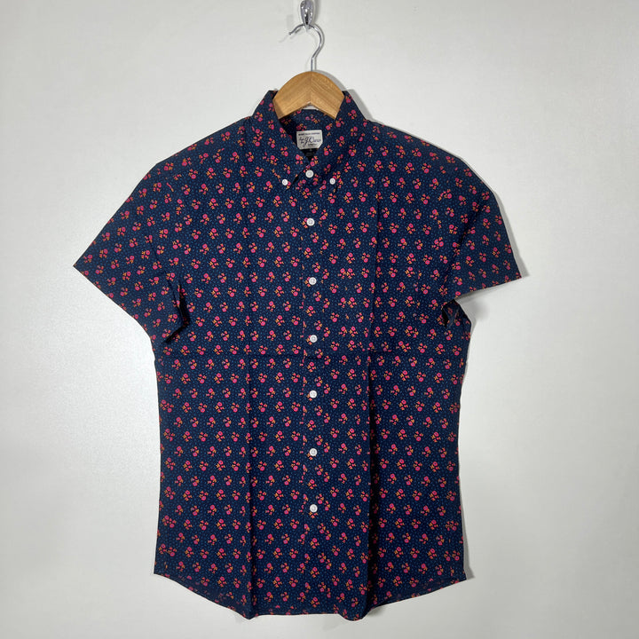 J CREW BUTTON DOWN HALF SLEEVES SHIRT