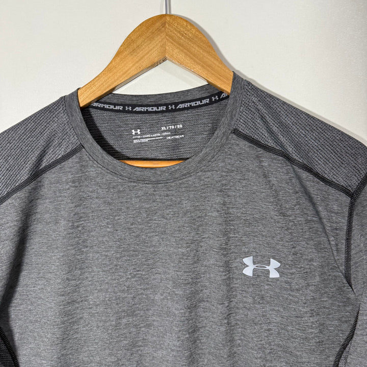 UNDER ARMOUR HEATGEAR FITTED SPORT TSHIRT GREY COLOUR