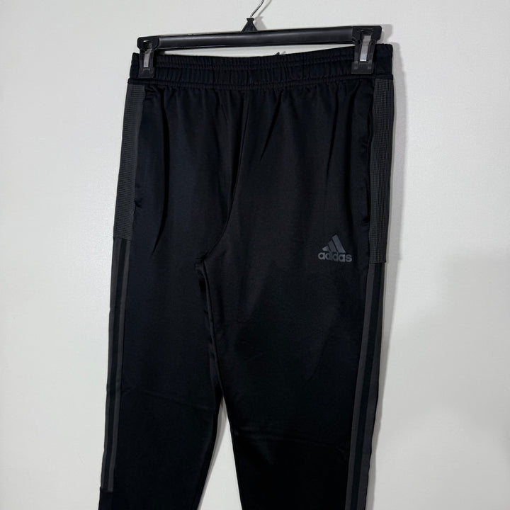 ADIDAS AEROREADY SPORT TROUSER WITH SIDE ZIP POCKETS BLACK COLOUR