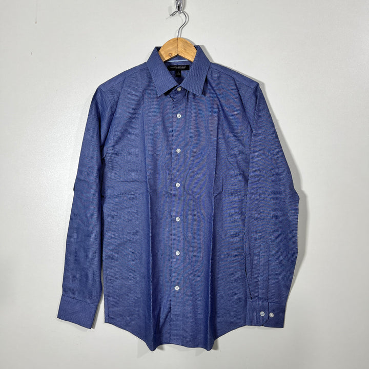 BANANA REPUBLIC SLIM FIT NON IRON SEMI FORMAL SHIRT