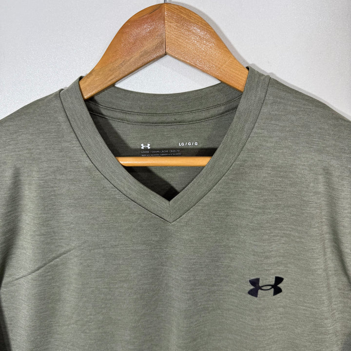 UNDER ARMOUR V NECK SPORT TSHIRT