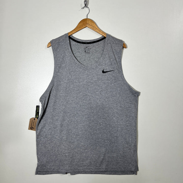 NIKE SPORT SLEEVES LESS BRAND NEW