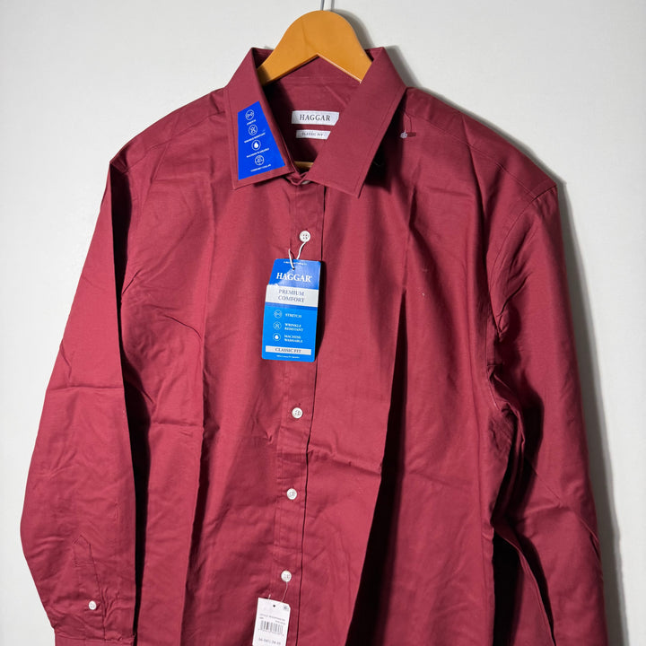 HAGGAR CLASSIC FIT FORMAL SHIRT BRAND NEW WITH STRETCH
