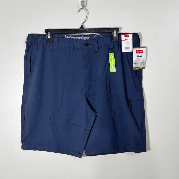 WRANGLER HYBRID PERFORMANCE SHORT BRAND NEW WITH STRETCH