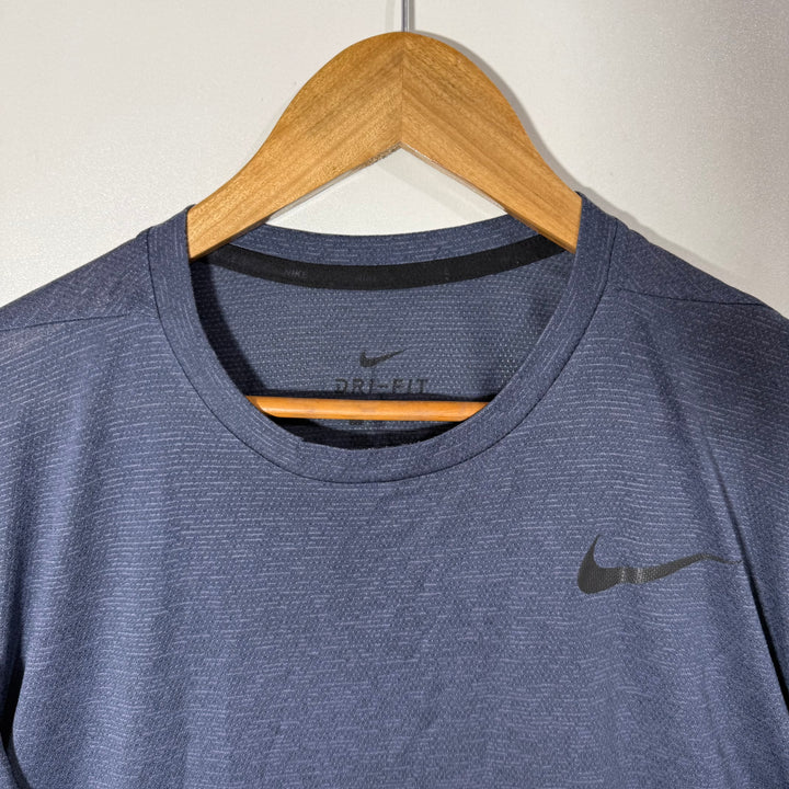 NIKE DRI FIT SPORT TSHIRT