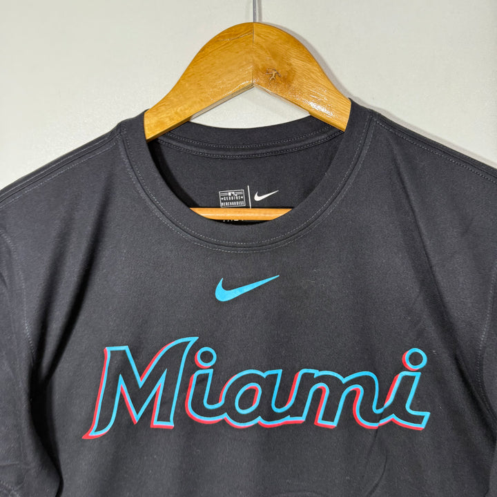 NIKE DRI FIT SPORT TSHIRT