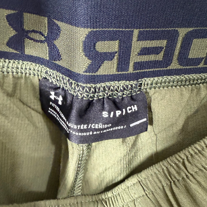 UNDER ARMOUR HEATGEAR HYBRID SHORT GREEN COLOUR