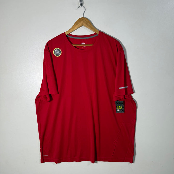 ATHLETIC SPORT TSHIRT BRAND NEW E Z