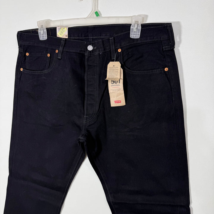 LEVIS 501 STRAIGHT LEG DENIM PANT BRAND NEW WITH STRETCH