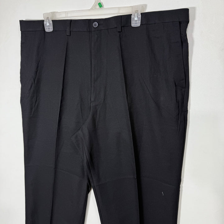 HAGGAR COOL 18 PRO CLASSIC FIT COMFORT 4 WAY STRETCH  MACHINE WASHABLE NO IRON HIDDEN EXPANDABLE WAISTBAND DRESS PANT BRAND NEW BLACK COLOUR