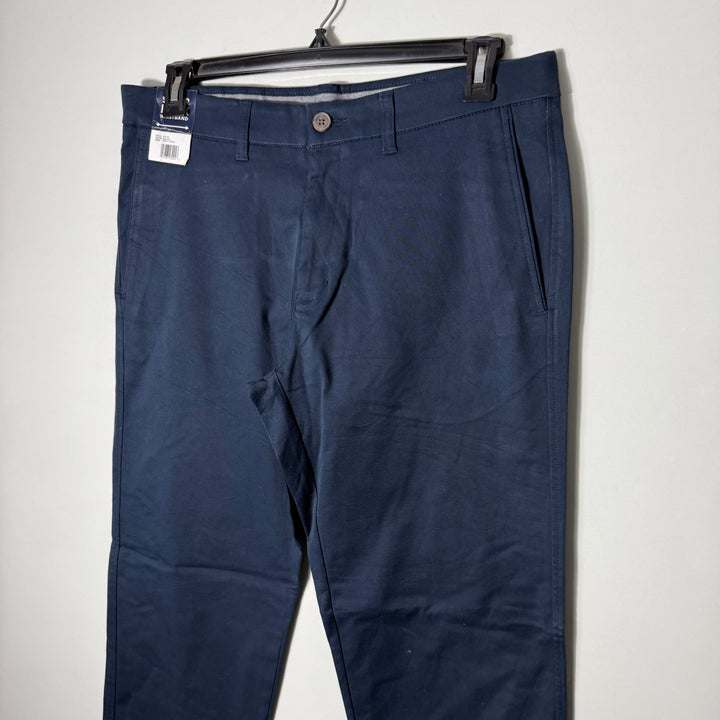 HAGGAR STRAIGHT FIT COTTON CHINO PANT BRAND NEW WITH STRETCH BLUE COLOUR