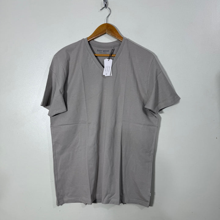 EASY CARE V NECK COTTON TSHIRT BRAND NEW