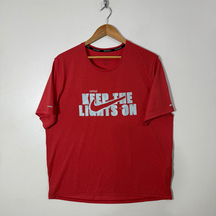 NIKE DRI FIT RUNNING SPORT TSHIRT