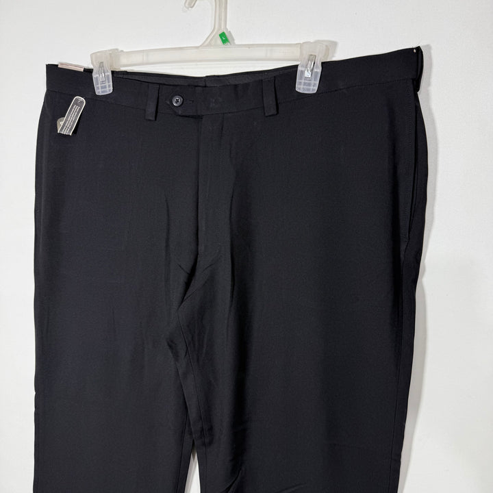 HAGGAR STRAIGHT FIT DRESS PANT BRAND NEW BLACK COLOUR