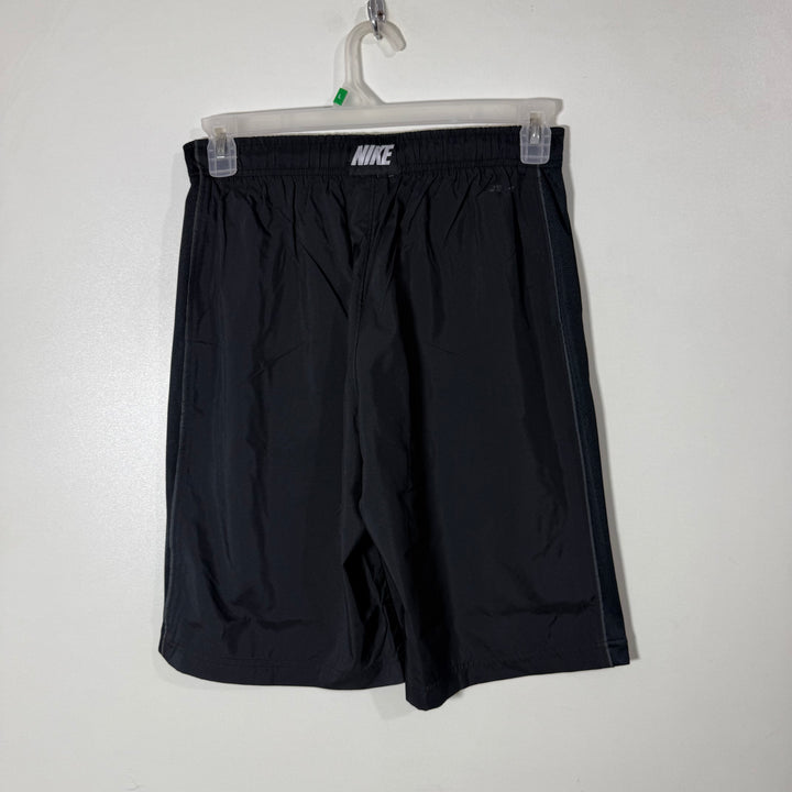 NIKE PARACHUTE SPORT SHORT BLACK COLOUR