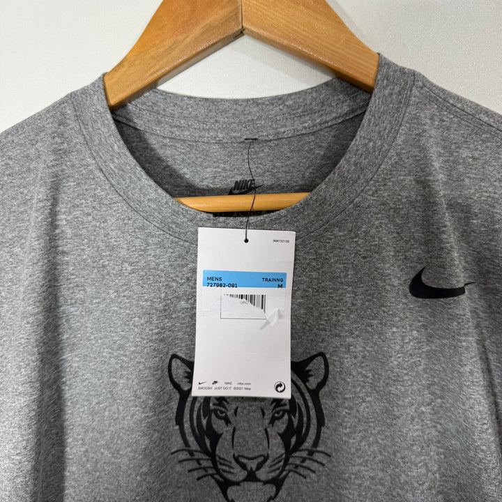 NIKE DRI FIT SPORT TSHIRT BRAND NEW