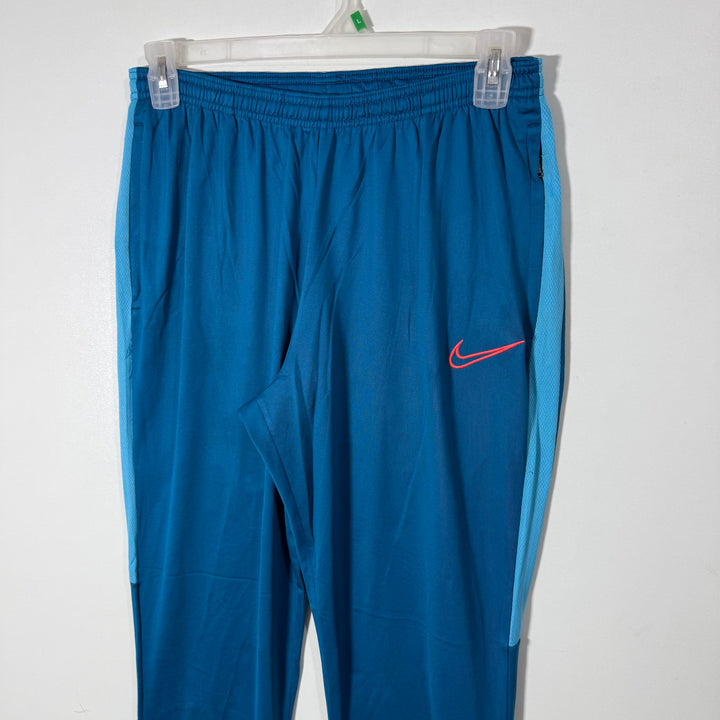 NIKE DRI FIT SPORT TROUSER WITH SIDE ZIP POCKETS