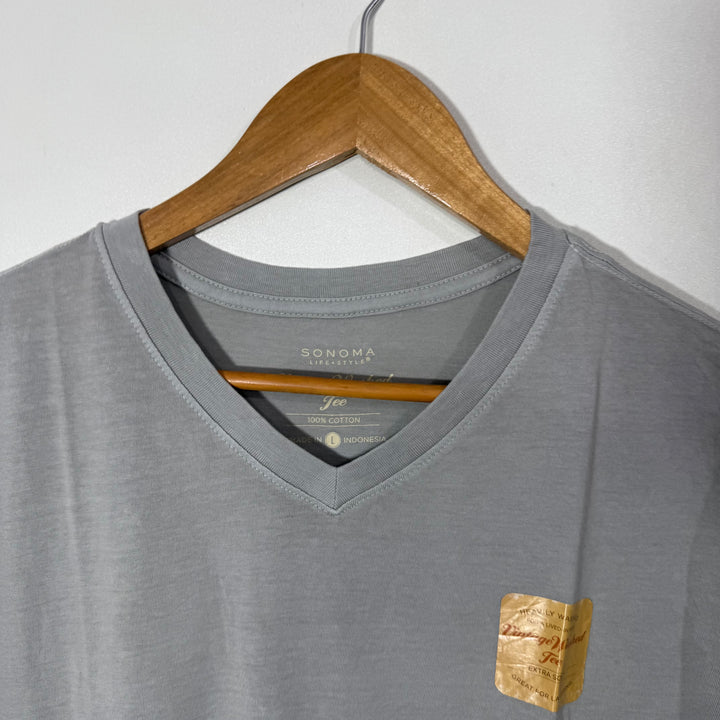SONOMA VINTAGE V NECK COTTON TSHIRT BRAND NEW