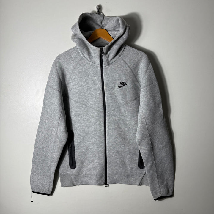 NIKE TECH FLEECE JACKET GREY COLOUR WITH HOOD