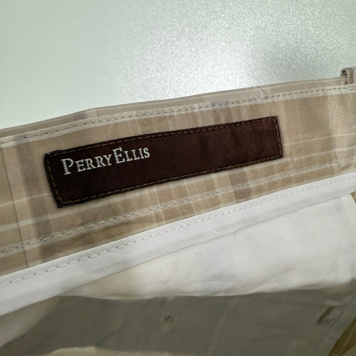 PERRY ELLIS CHECKERED COTTON SHORT BRAND NEW