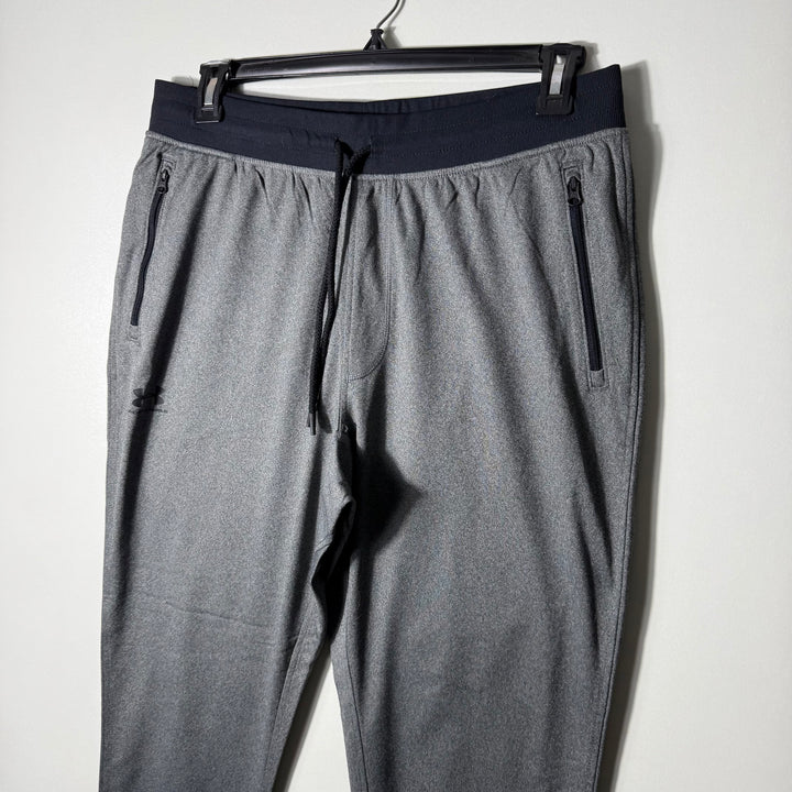 UNDER ARMOUR COLDGEAR SPORT TROUSER INNER FLEECE WITH SIDE ZIP POCKETS GREY COLOUR