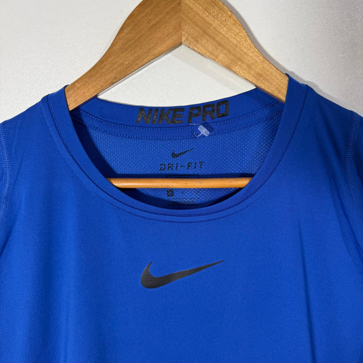 NIKE PRO DRI FIT FITTED SPORT TSHIRT
