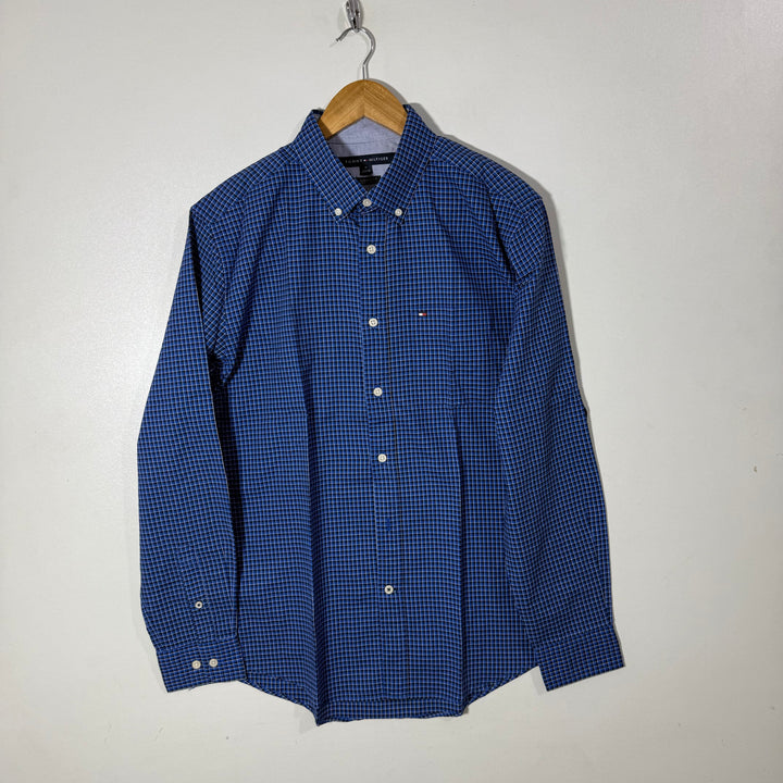TOMMY HILFIGER BUTTON DOWN CASUAL CLASSIFICATION
