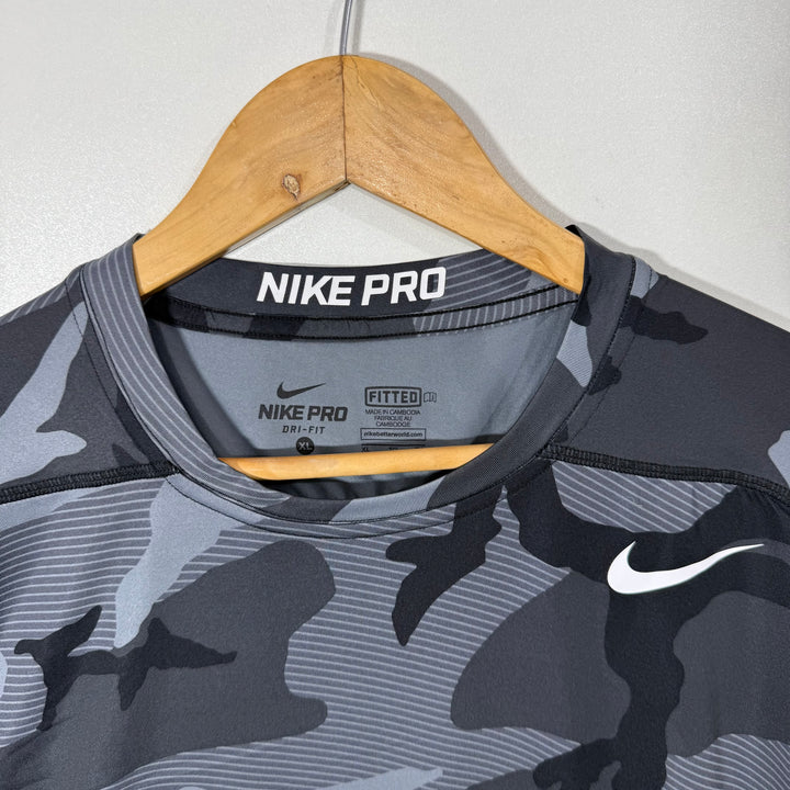 NIKE PRO CAMOUFLAGE SPORT TSHIRT
