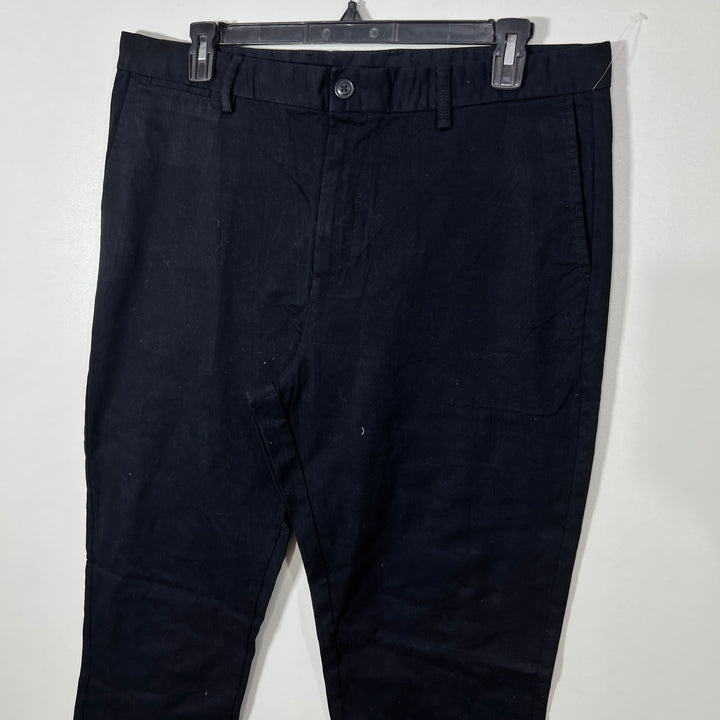 OLD NAVY ULTIMATE STRAIGHT FIT COTTON CHINO PANT WITH STRETCH BLACK COLOUR