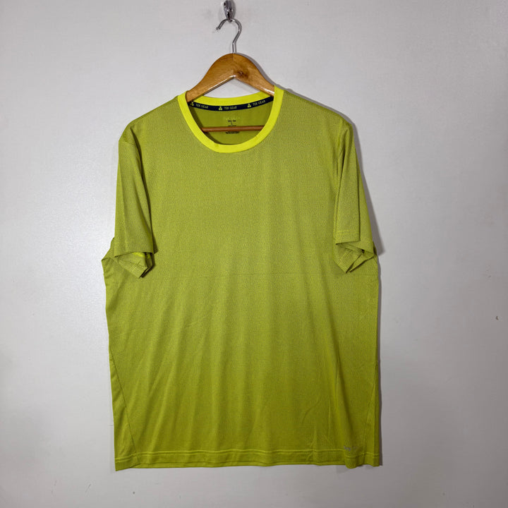 TEK GEAR SPORT TSHIRT BRAND NEW